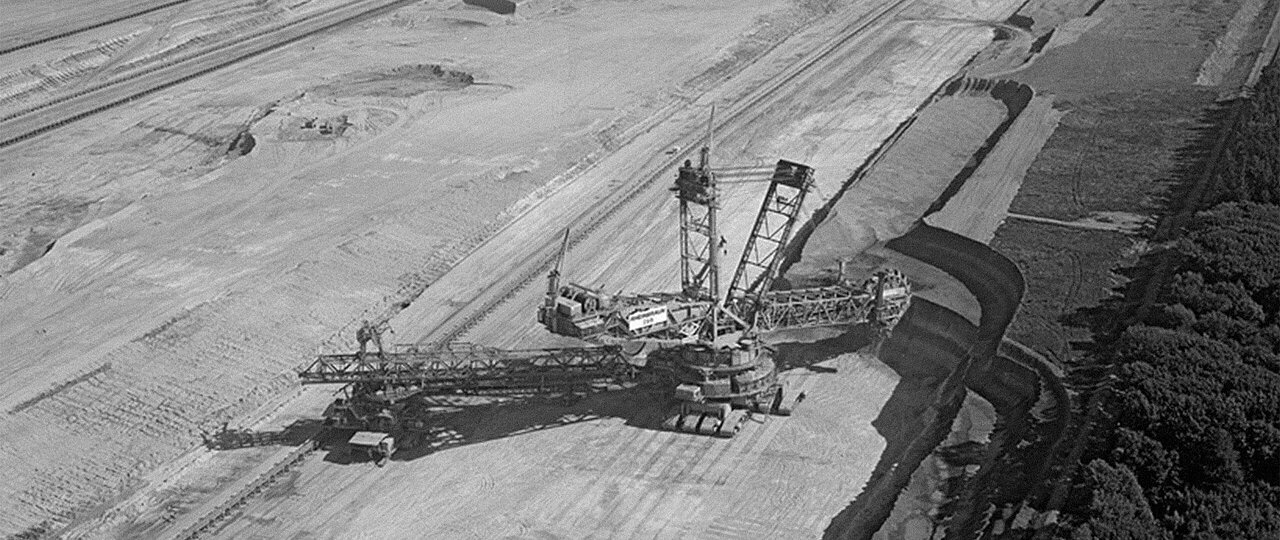 Luftbild des Tagebau Hambachs aus dem Jahr 1979
